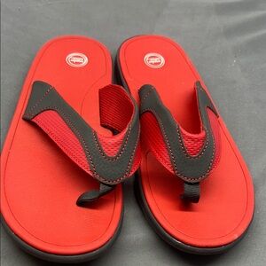 Wonder Nation men's Black and Red Flip Flops.  Size 6